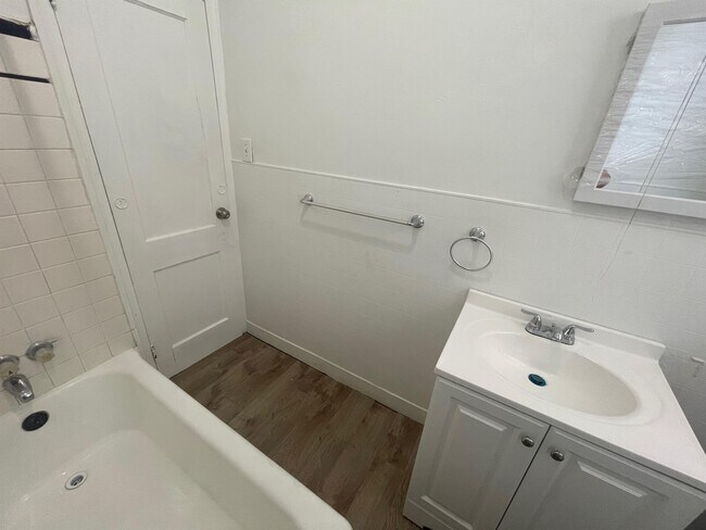 Building Photo - 1230 W Allegheny Ave