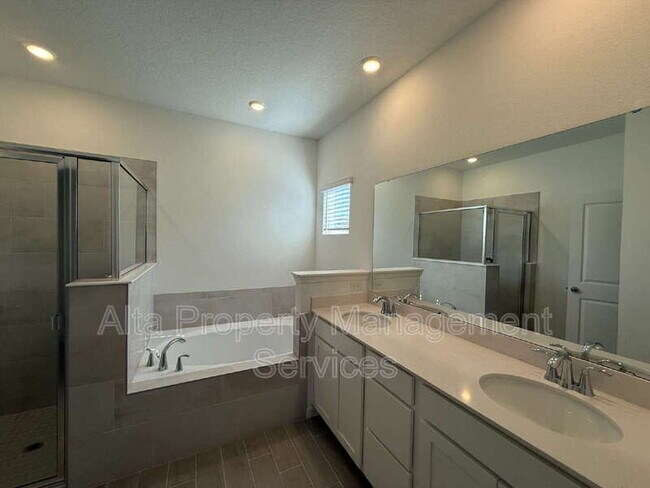Building Photo - 8205 Horsebit Cir