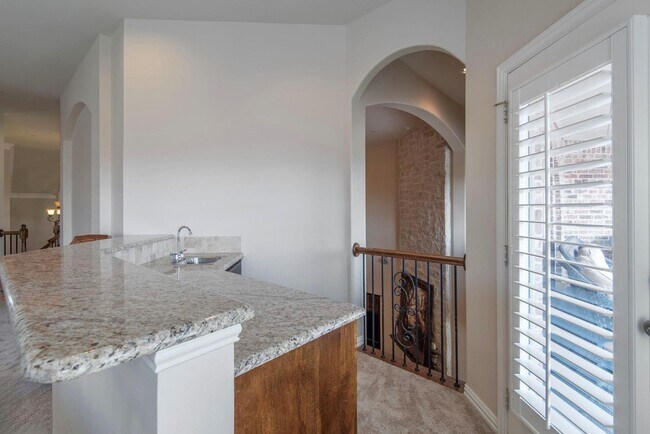 Building Photo - 2264 Hermitage Dr