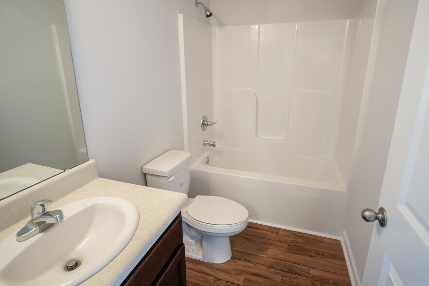 Building Photo - 1793 Sapphire Dr