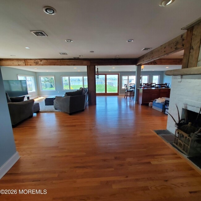 Building Photo - 754 Ocean Ave