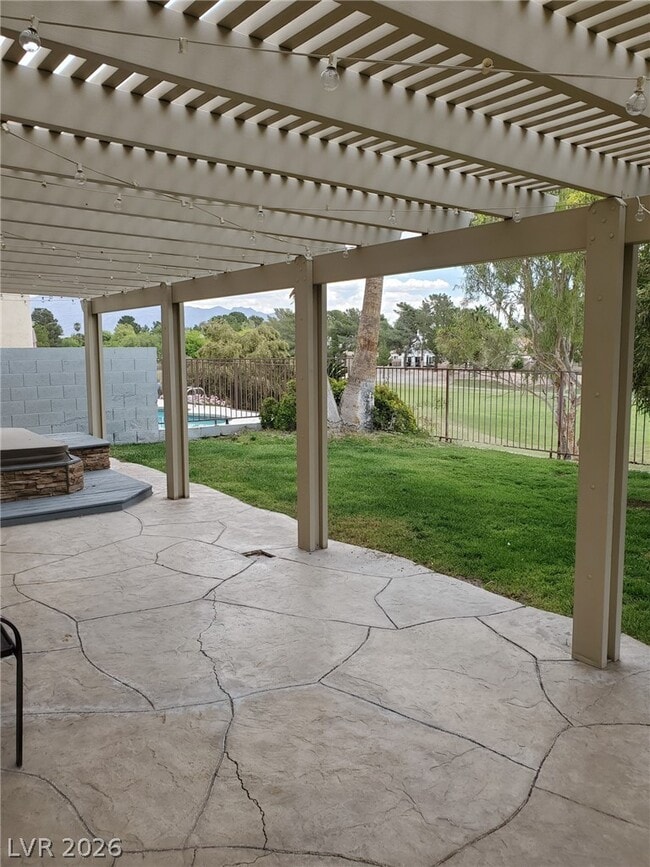Building Photo - 5432 Royal Vista Ln