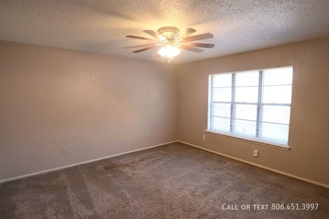 Building Photo - 3426 70th Dr