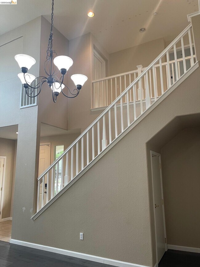 Building Photo - 2309 St Augustine Dr