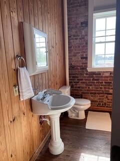 Building Photo - 1043-CG S Pine St