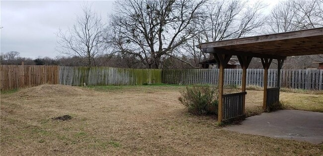 Building Photo - 603 Cedar Ridge Dr