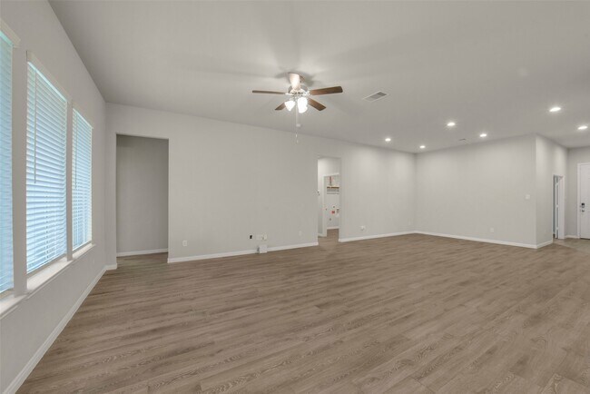 Building Photo - 31106 Durham Creek Ct