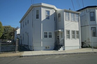 Building Photo - 553 Washington Ave