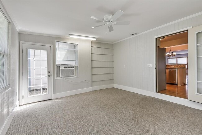 Building Photo - 22 Lyncrest Dr