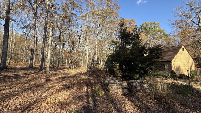 Building Photo - House on 5 Wooded Acres in Spotsylvania