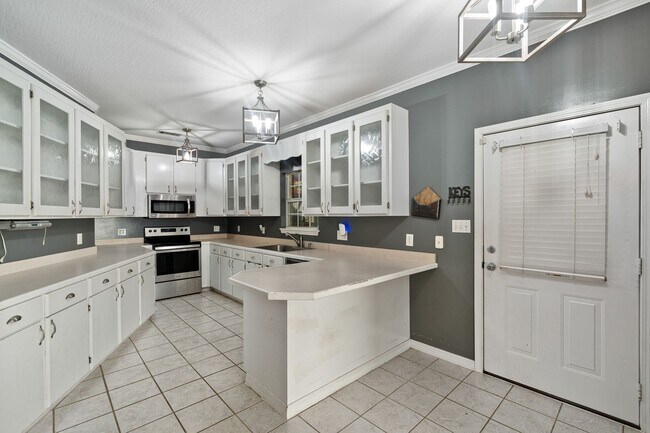 Building Photo - 330 Boggy Hollow Rd