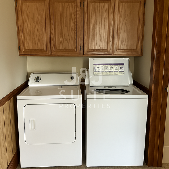 Laundry - 331 N Vine St