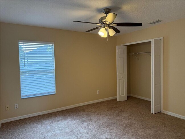 Building Photo - Modern Upgrade Home in Debary