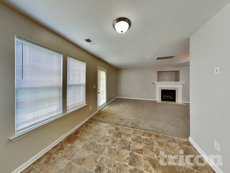 Building Photo - 106 Newport Dr