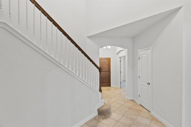 Building Photo - 2430 Santa Barbara Loop
