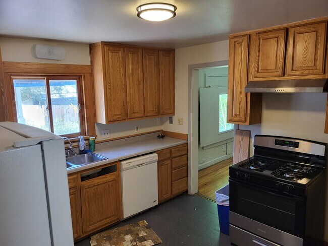 Building Photo - 210 N Elden St