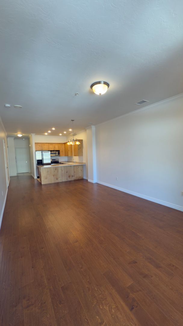 Building Photo - Luxury High Rise in Downtown Provo