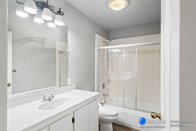 Building Photo - 3 br, 2 bath Condo - 17 Kiska Rd