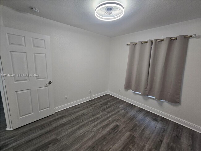 Building Photo - 9738 Darlington Pl