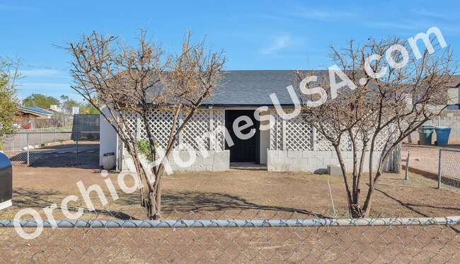 Building Photo - 3811 S 9th St