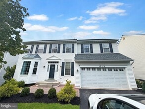 Building Photo - 12519 Royal Crown Dr