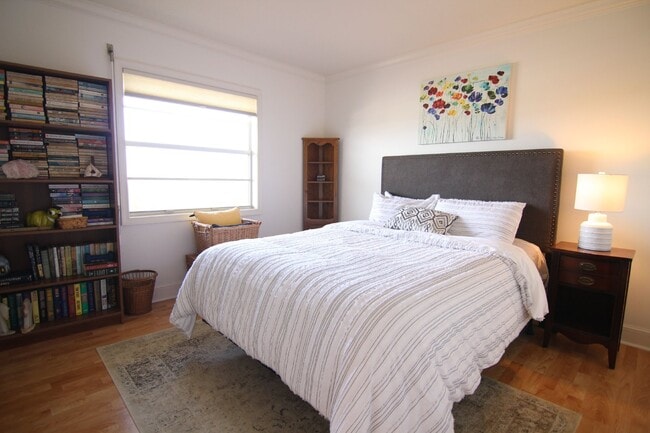 Building Photo - REEF CONDO DIRECT OCEAN FRONT