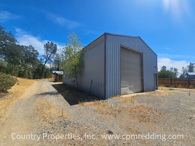Building Photo - Remodeled Spacious House with Shop on 5 Ac...