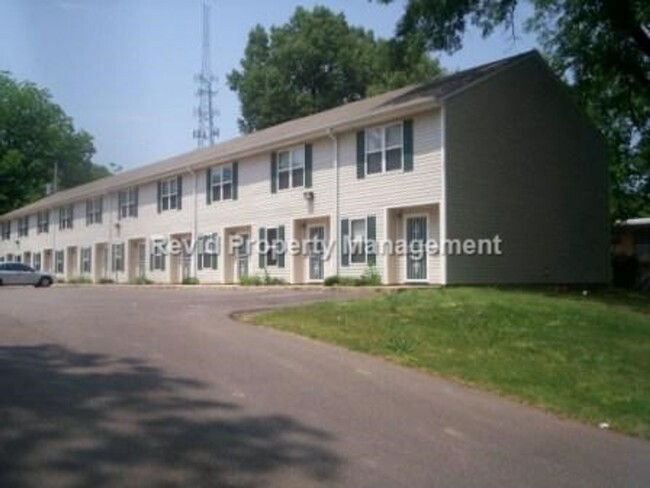 Building Photo - The Patterson Station Townhomes