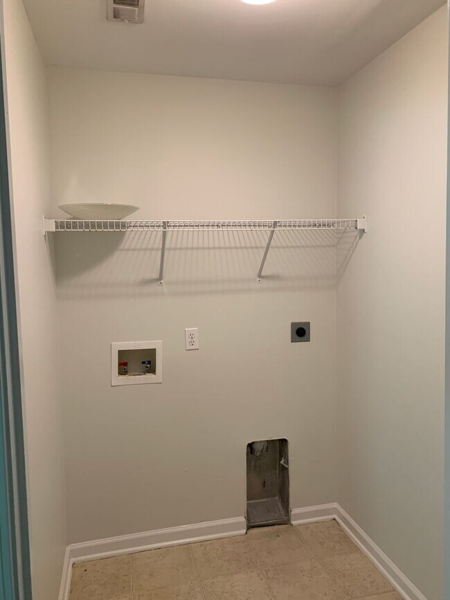 Building Photo - Hamilton Grove @Savannah Quarters off the ...