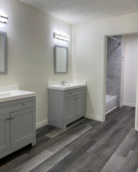 Building Photo - 1055 Walnut Grove Ave