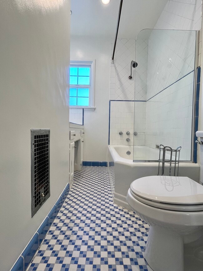 Bathroom - 2938 Rowena Ave