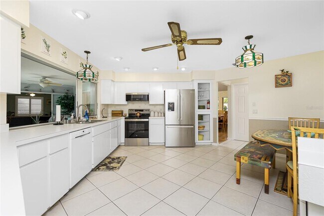 Building Photo - 4088 Gingold St