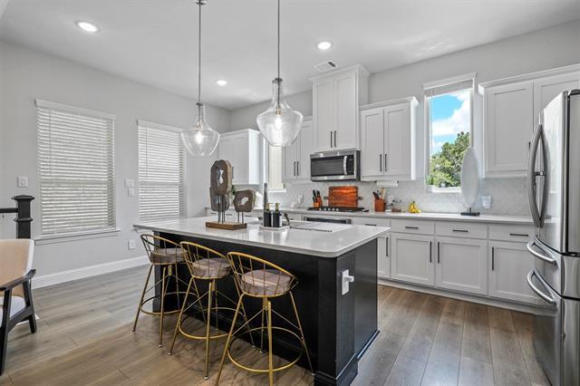 Building Photo - 2264 Palomino St