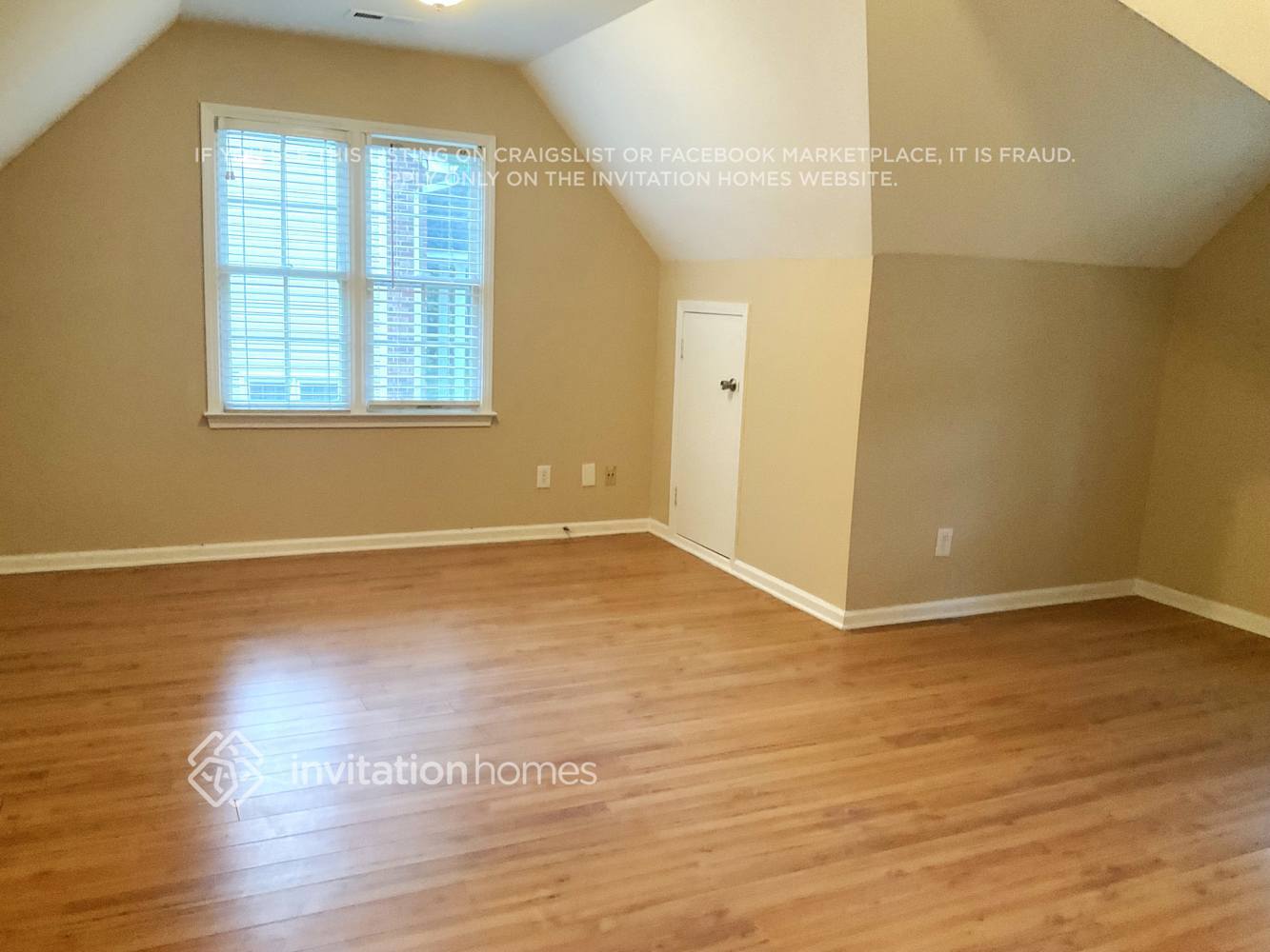 Building Photo - 17004 Cambridge Grove Dr