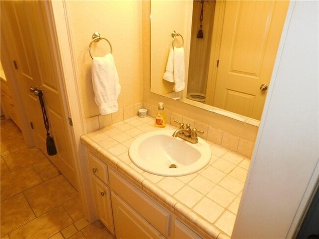 Building Photo - Salem Heights Subdivision