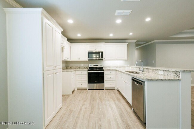 Building Photo - 7913 C R 5850