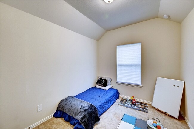 Building Photo - 865 Spruce Pine Dr