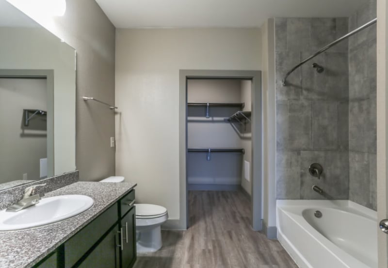 Building Photo - 6520 Jamail Dr