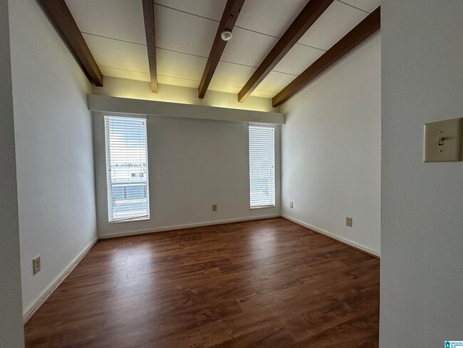 Building Photo - 1834 MONTCLAIR LANE C