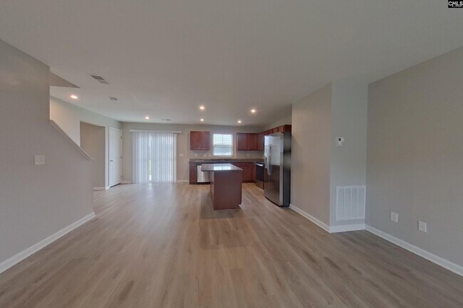 Building Photo - 757 Sequoia Dr