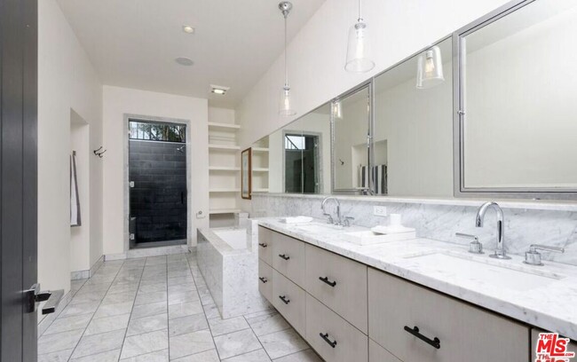 Building Photo - 17351 W Sunset Blvd