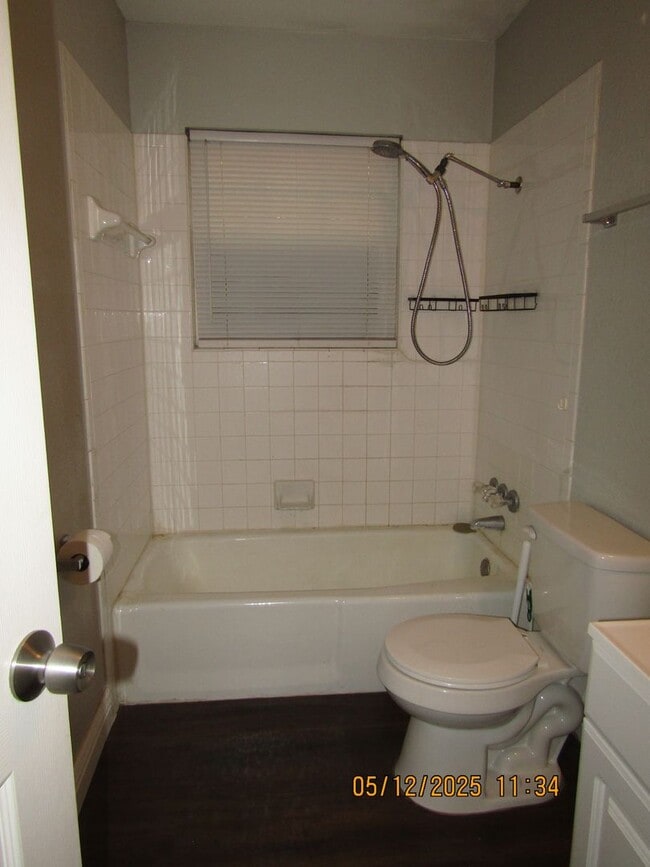 Building Photo - MOVE IN SPECIAL: $250 OFF THE 1ST FULL MONTH RENT!