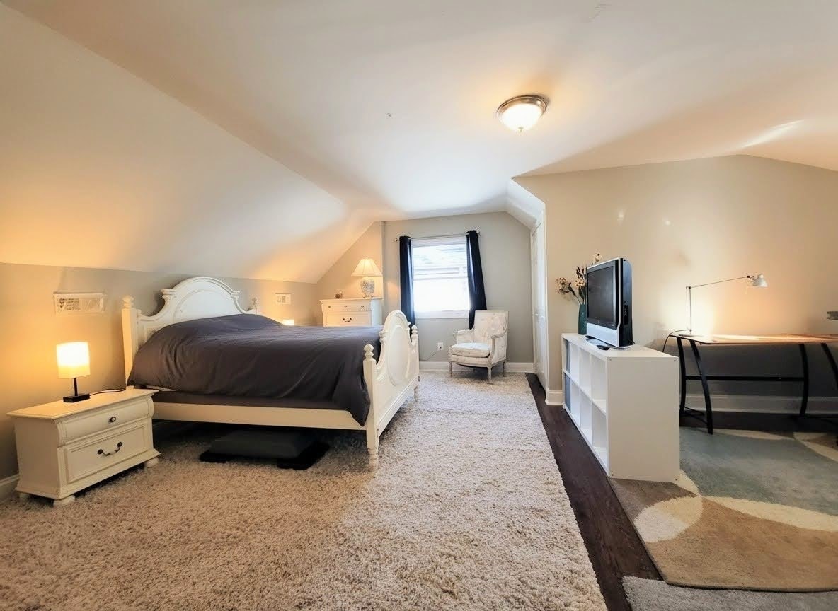 Second Bedroom Upper Floor - 9605 Singleton Dr