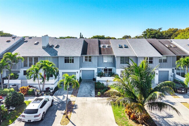 Building Photo - 2940 Florida Blvd