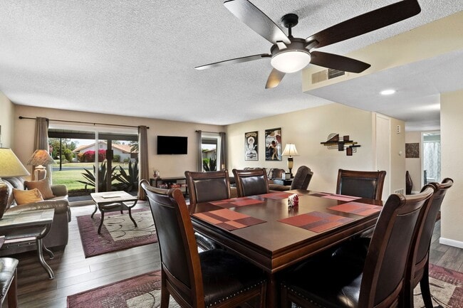 Building Photo - This beautifully appointed 3-bedroom, 2-bathroom condo seasonal rental Located in Leisure World A...