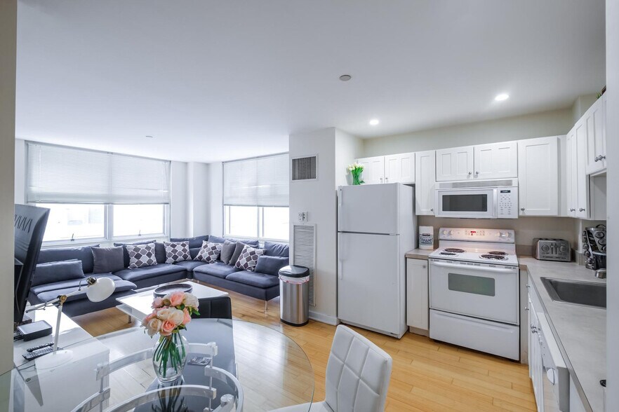 Building Photo - 60-62 Boylston Street-SI FL1-ID1240418P