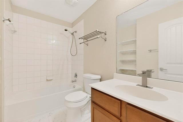 Building Photo - 1406 Cedar Hollow Dr