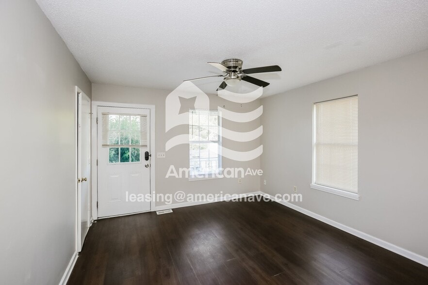 Building Photo - 505 Harrel St