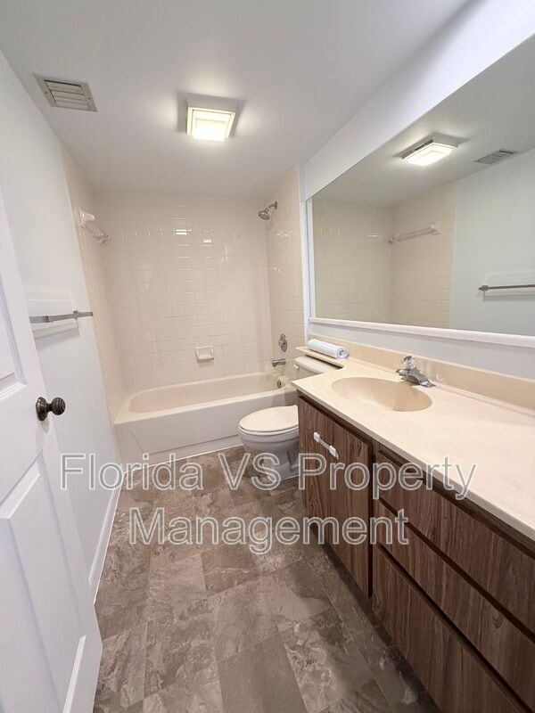 Building Photo - 3511 Village Blvd