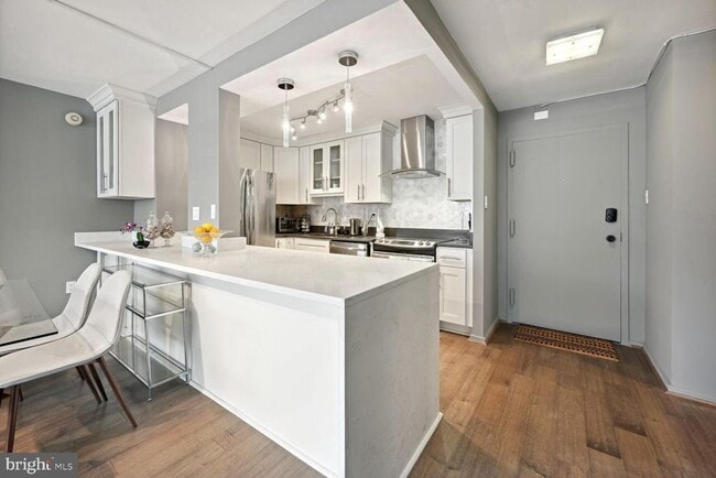 Building Photo - 1325 18th St NW